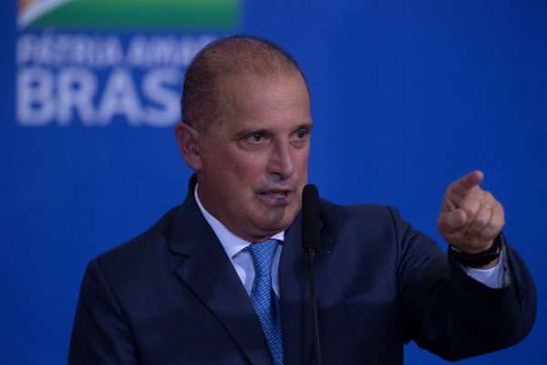 Bolsonaro renueva el Ministerio de Trabajo, que liderará su más fiel escudero - MarketData