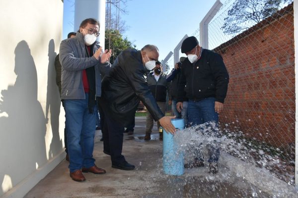 Inauguran sistemas de agua potable construidos por Yacyreta - El Trueno