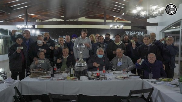 La cena de ODD con los campeones de la Copa Libertadores 1979