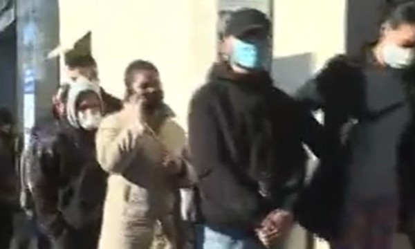 Esperaron varias horas y no podrán vacunarse contra el Covid-19 - C9N