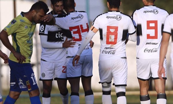 Olimpia golea y deja fuera de la Copa Paraguay a Deportivo Primavera