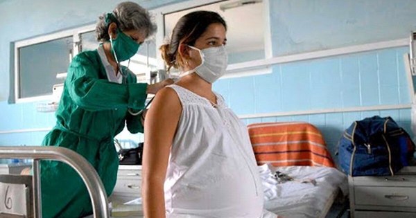 La Nación / Cuba: 7.000 menores y 400 embarazadas dieron positivo al COVID