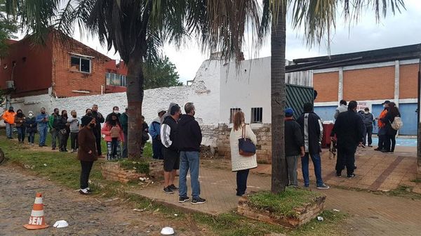 Ya no quedan vacunas para primeras dosis, pendientes tendrán que esperar - Noticiero Paraguay