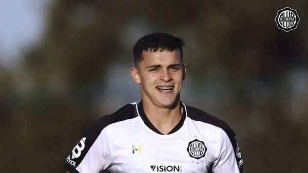 Ramón Sosa y un gran gesto con un jugador de Primavera