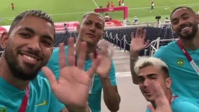 Jugadores de Brasil se burlan de Argentina tras eliminación