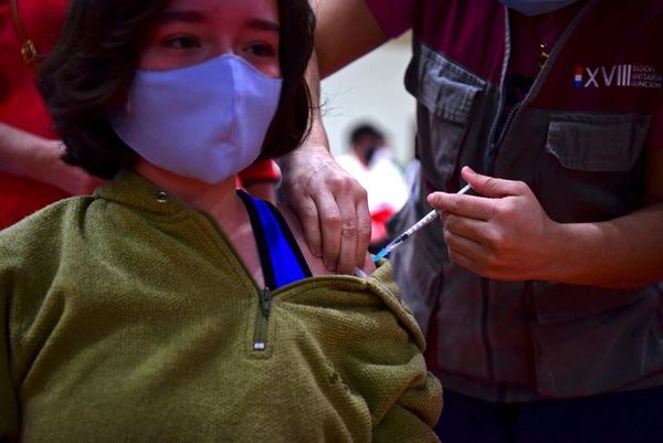Covid-19: desde mañana vacunación se limitará a segundas dosis - Nacionales - ABC Color
