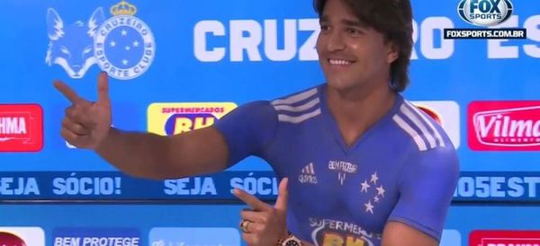 Cruzeiro le puso precio a la salida de Martins: 442.000 dólares