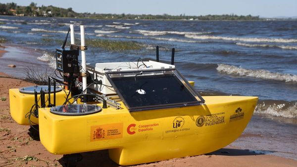 Fiuna desarrolló drones acuáticos para el monitoreo del lago Ypacaraí