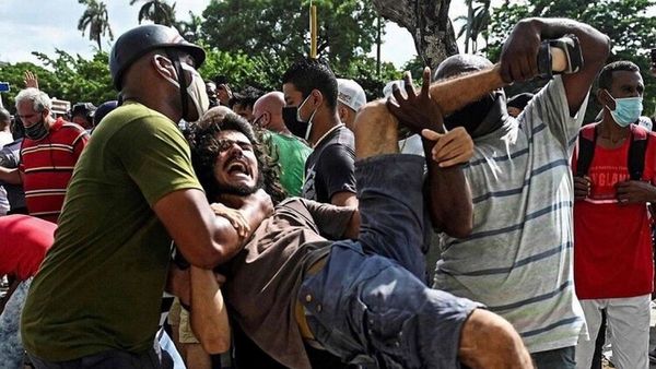 Congreso de EEUU condena represión de régimen cubano