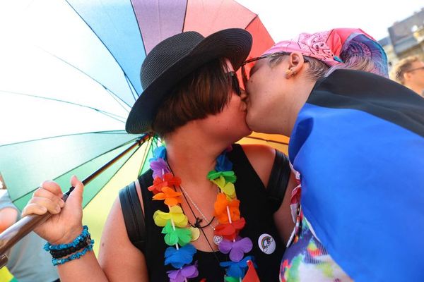 Ciudad polaca pierde casi 9 millones de euros por declararse “libre de LGBT” - Mundo - ABC Color