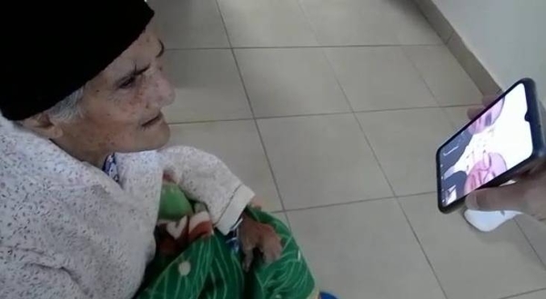 Diario HOY | Abuelita internada se sentía sola, pero videollamada con su familia le alegró la tarde