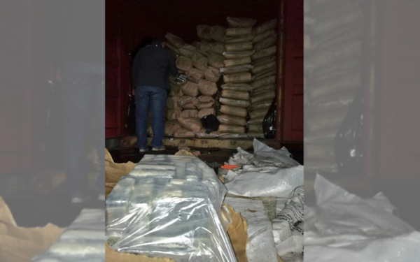 Megaincautación de cocaína: Dos imputados hasta el momento - Megacadena — Últimas Noticias de Paraguay