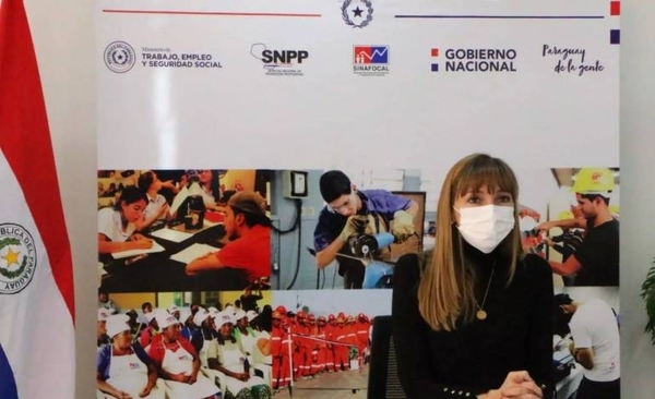 Diario HOY | Ministerio de Trabajo presentó álbum de regalos para el día de la Amistad