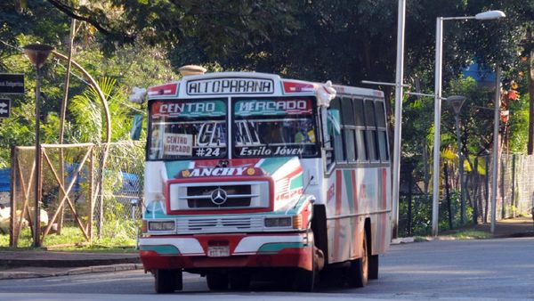 Queda sin efecto suba del pasaje tras denuncia de cobro de coima