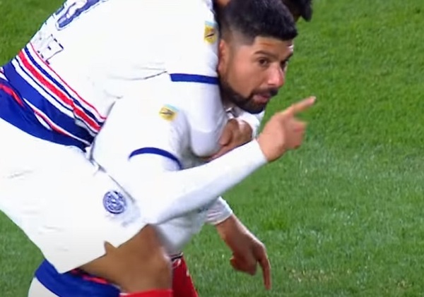 Ortigoza confiesa que le gritaron "gordo, errá el penal"