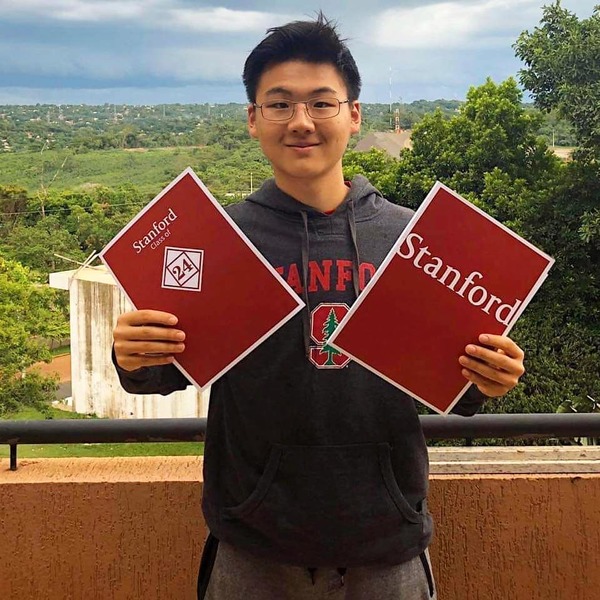 Joven de Ciudad del Este es admitido a Stanford University.