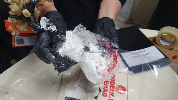 SENAD detectó cocaína en encomiendas con destino a Tailandia, Reino Unido y Australia