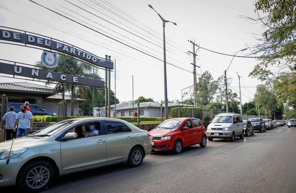 Reubican a personas que deben recibir segundas dosis de Moderna y Sinopharm en cinco vacunatorios de Central