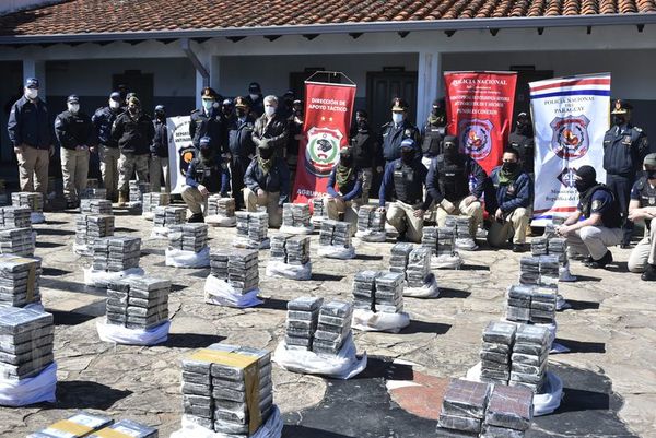 Megacarga de cocaína: Fiscalía pedirá prisión para detenido y rebeldía para el hijo - Nacionales - ABC Color