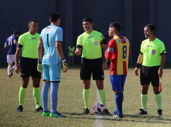 Primera C: jueces y asistentes para la fecha 17 - APF