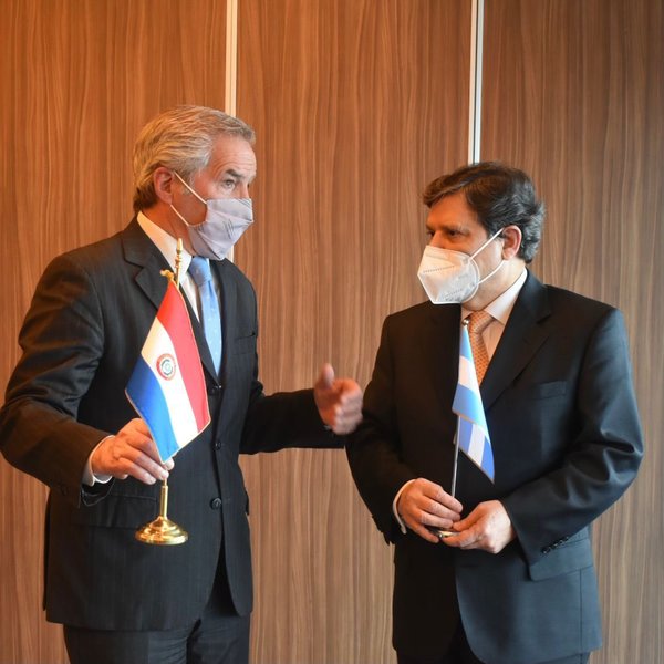 Paraguay solicitó a Argentina flexibilización de pasos fronterizos terrestres | .::Agencia IP::.