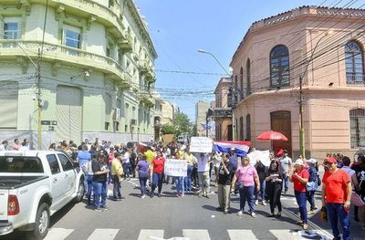 Es insostenible mantener una función pública sin reformas, sostiene Dende - Nacionales - ABC Color