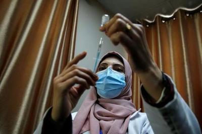 En Israel aplicarán tercera dosis de Pfizer a mayores de 60 años
