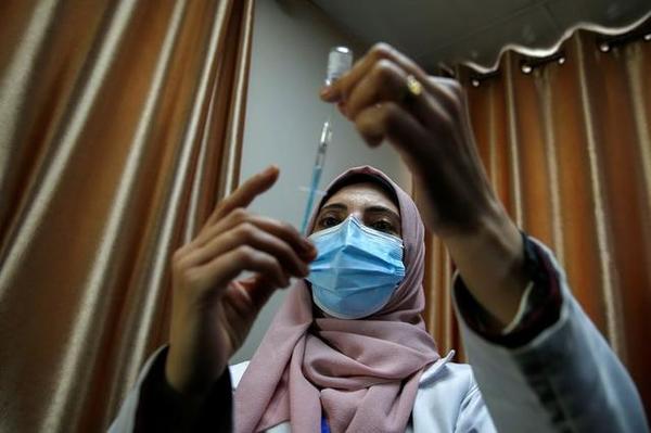 En Israel aplicarán tercera dosis de Pfizer a mayores de 60 años