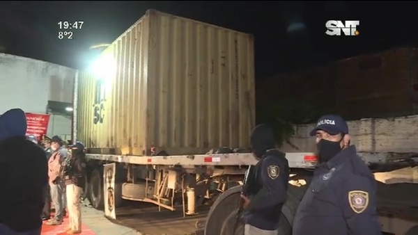 Mega carga de Cocaína: Imputan por 3 delitos a Juan Dubini - SNT