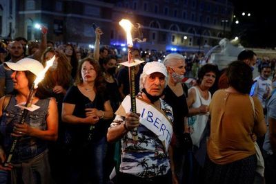Ante “pandemia de no vacunados”, la obligatoriedad surge como opción