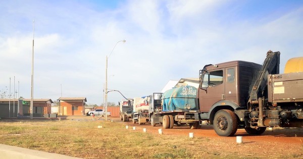 La Nación / Essap inicia la distribución del servicio de agua segura en Chaco