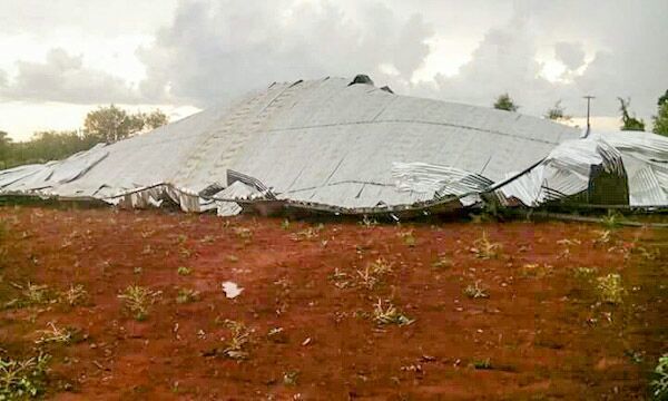 Temporal causo destrozos en Salto del Guaira