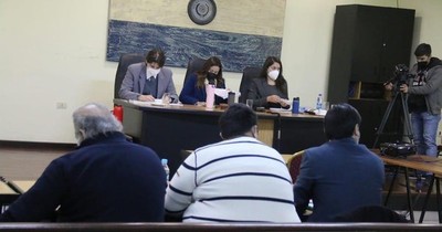 La Nación / Fiscales piden 10 años de cárcel para González Daher y su hijo