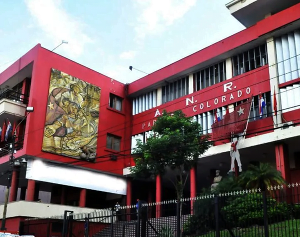 Repudio en redes sociales por afiliaciones masivas irregulares en la ANR - Noticiero Paraguay