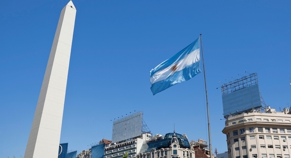 El Banco Mundial informó que durante 2020, la Argentina sufrió una caída del PIB de 9,9%, la mayor desde 2002