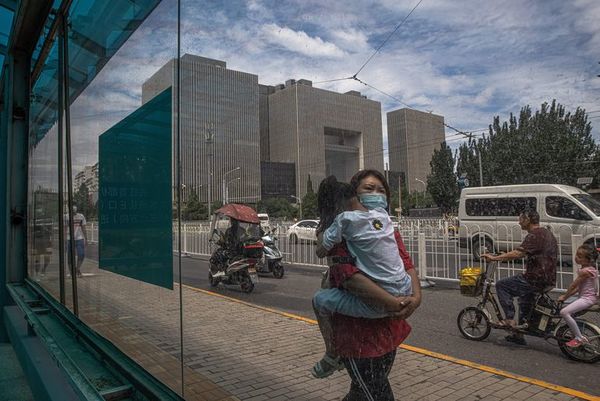 La incertidumbre por regulaciones y rebrotes en China lastra al Hang Seng - Mundo - ABC Color