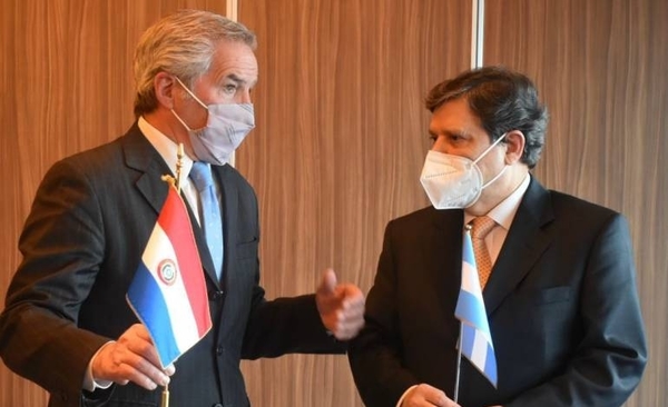 Diario HOY | Paraguay pide a Gobierno argentino flexibilizar fronteras terrestres