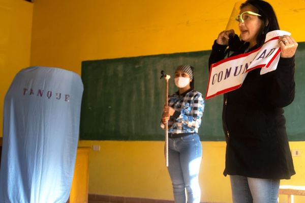 A través del arte docentes paraguayos promueven sostenibilidad | Lambaré Informativo