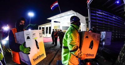 La Nación / Llegó nuevo lote de casi 34.000 dosis de la vacuna Pfizer