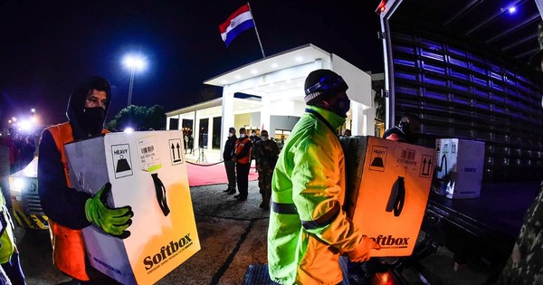La Nación / Llegó nuevo lote de casi 34.000 dosis de la vacuna Pfizer