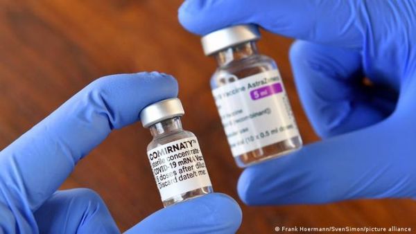 Un estudio confirma la eficacia de combinar vacunas AstraZeneca y Sputnik V contra el coronavirus