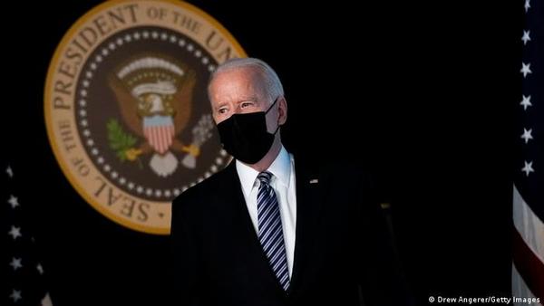 Biden solicita prórroga a prohibición federal de desalojos