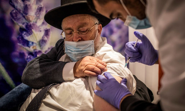 En Israel aprueban tercera dosis de vacuna contra el Covid-19 para mayores de 60 años - OviedoPress