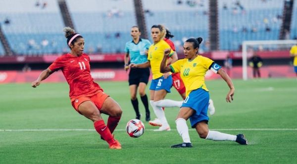 Canadá elimina a Brasil en los penales y se mete en semifinales