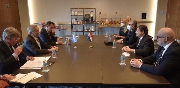 Piden flexibilización de pasos fronterizos terrestres con Argentina