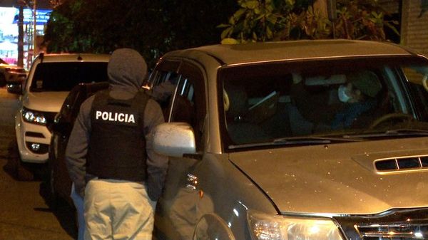 Rastrean a tercer vinculado con megacarga de cocaína incautada en Fernando de la Mora - Nacionales - ABC Color