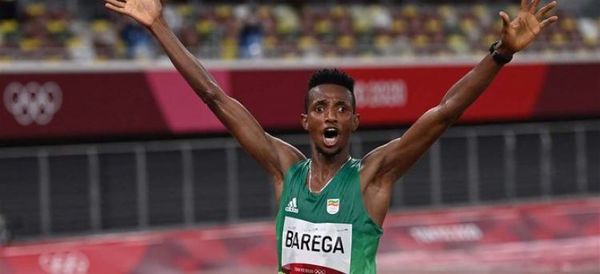 Etíope Selemon Barega logra la primera medalla de oro en atletismo