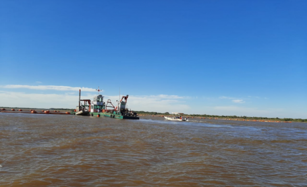 Diario HOY | Agilizan tareas de dragado en el río Paraguay para facilitar navegabilidad