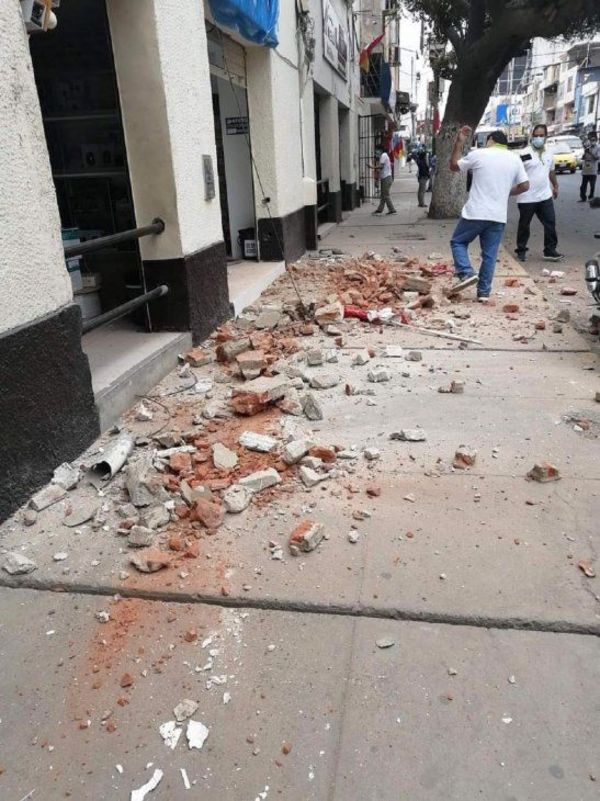 MUNDO | Al menos 41 heridos, 3 de ellos graves, tras sismo en el norte de Perú