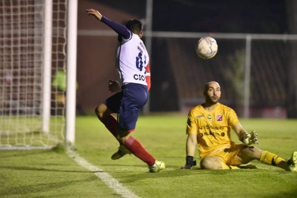 Cerro Porteño tampoco pudo con River Plate y sigue sin ganar